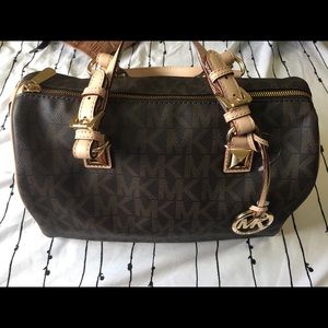 BNWOT Authentic Michael Kors Bag